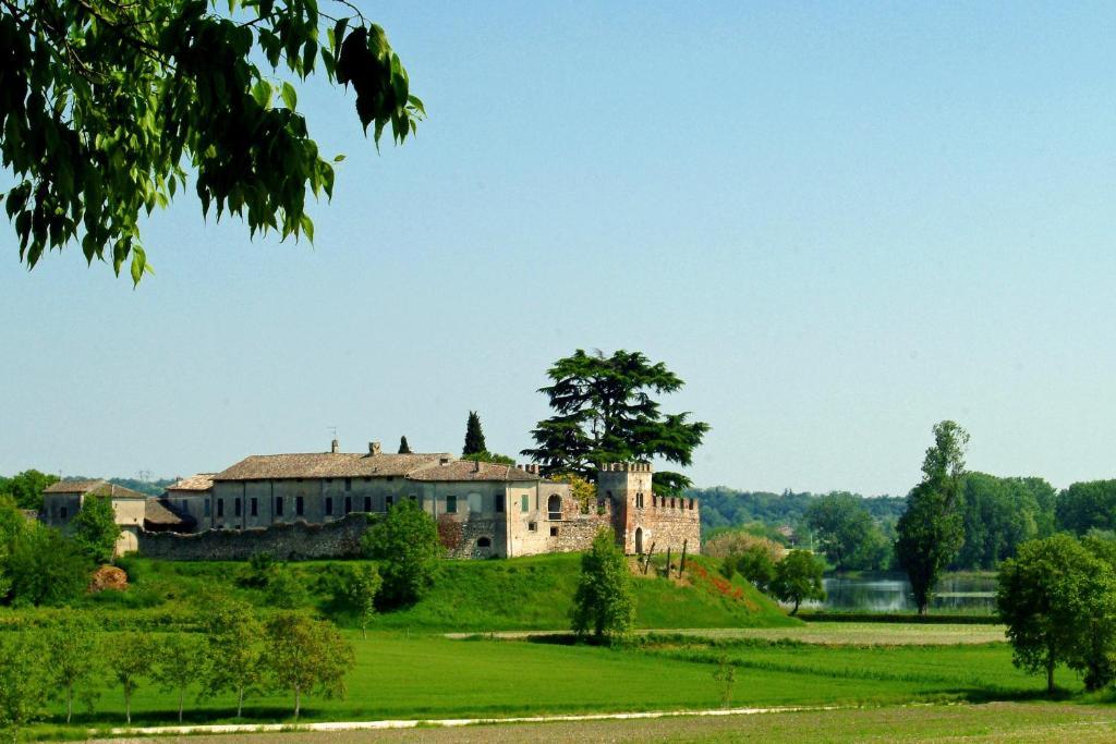 Апартаменты Antica Dimora Dell'Ortolano Castellaro  Экстерьер фото